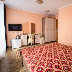Hotel Zolotoy Lev