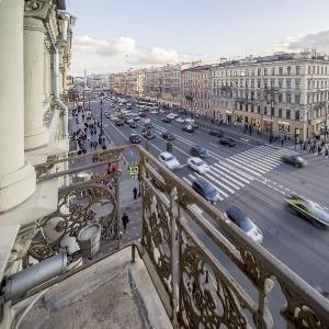 Гостиница Лопатин Невский 100