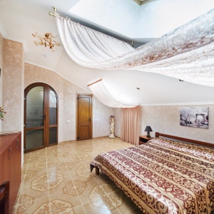 Hotel Miru Mir