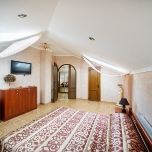 Hotel Miru Mir