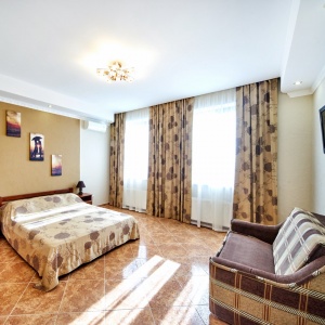 Hotel Miru Mir