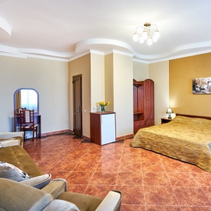 Hotel Miru Mir