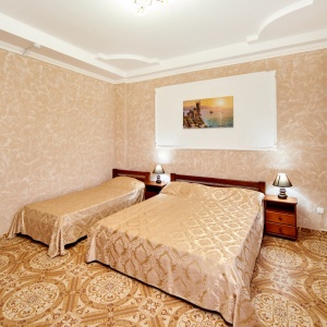 Hotel Miru Mir