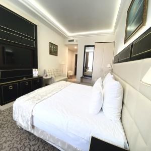 7 Avenue Hotel and SPA