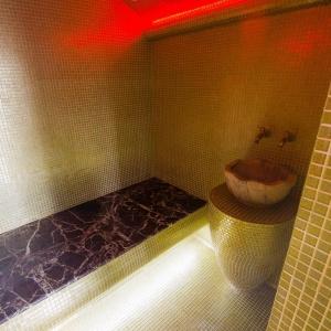 7 Avenue Hotel and SPA