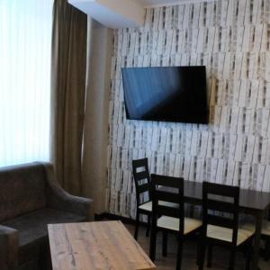 Hotel Cosmos