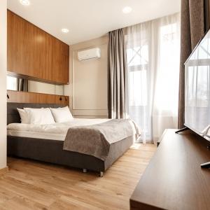 Hotel Apriori