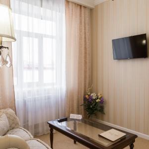 Center Hotel