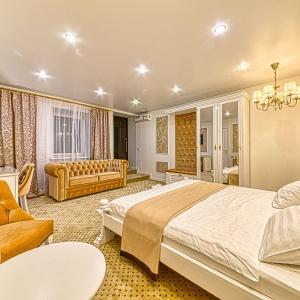 Hotel Revival