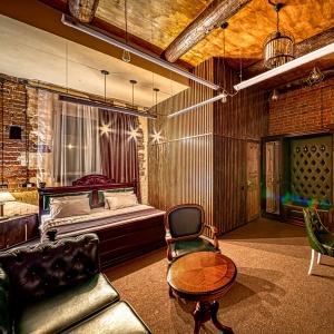 Hotel Revival