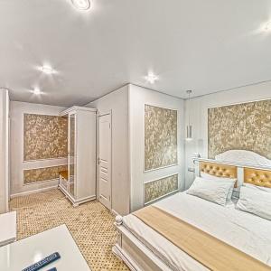 Hotel Revival