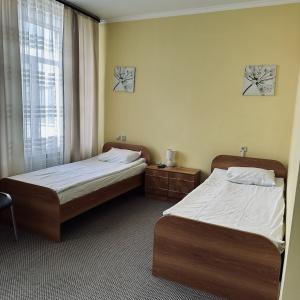 Hotel 104 Rooms