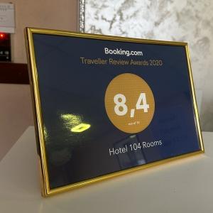 Hotel 104 Rooms