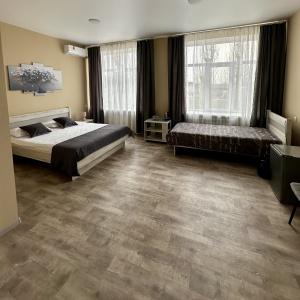 Hotel 104 Rooms