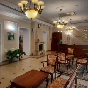 Golden Hotel