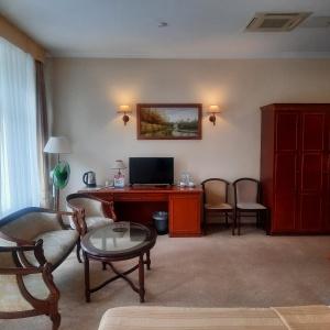 Golden Hotel