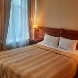 Golden Hotel