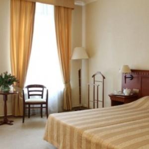 Golden Hotel