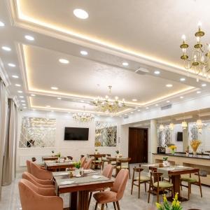 Hotel Navruz
