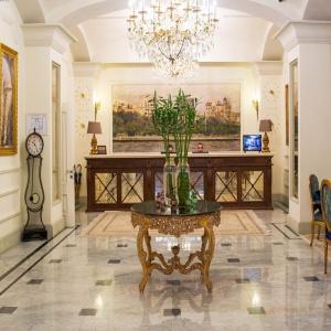 Sapphire City Hotel