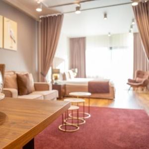Hotel Lahta Plaza