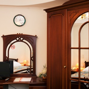 Hotel Equator Lite