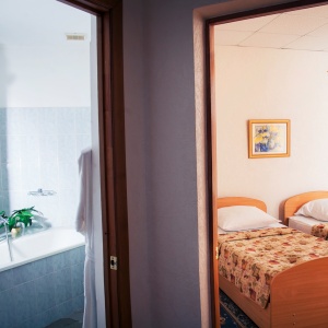 Hotel Equator Lite