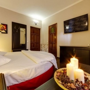 Hotel Marton Dona