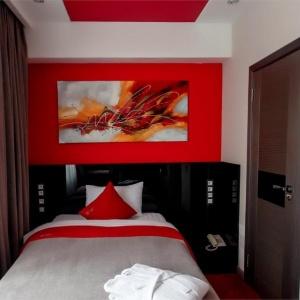 Mildom Premium Hotel