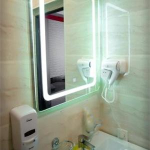 Mildom Premium Hotel