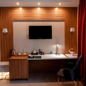 Mildom Premium Hotel