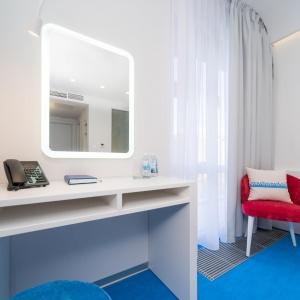 Starboard Side Hotel