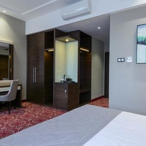 Hotel Senator