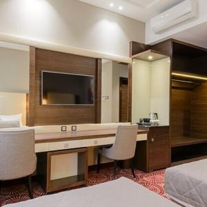 Hotel Senator