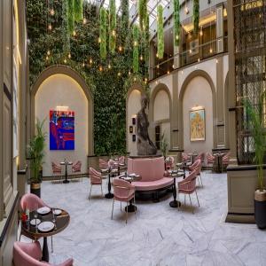 Art Gallery Hotel