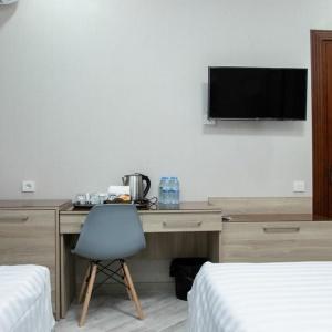 Hotel Leader
