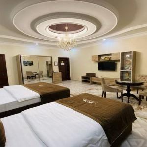 Hotel Leader