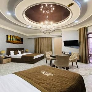 Hotel Leader