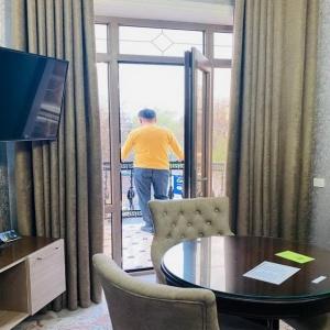 Hotel Leader