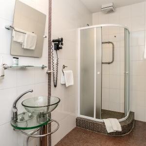 Hotel Tolmachevo 6-12-24 Novosibirsk