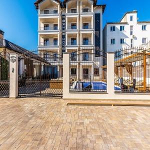 Hotel Yuzhnye Nochi