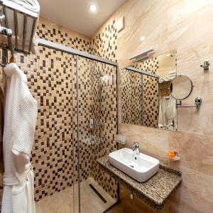 Hotel Yuzhnye Nochi