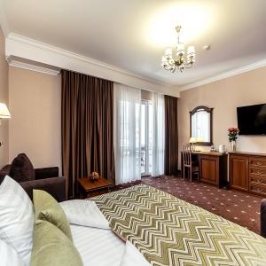 Hotel Yuzhnye Nochi