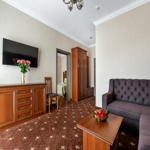Hotel Yuzhnye Nochi