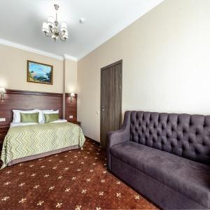 Hotel Yuzhnye Nochi