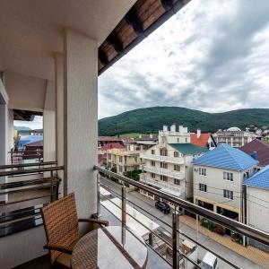 Hotel Yuzhnye Nochi
