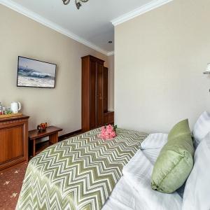 Hotel Yuzhnye Nochi