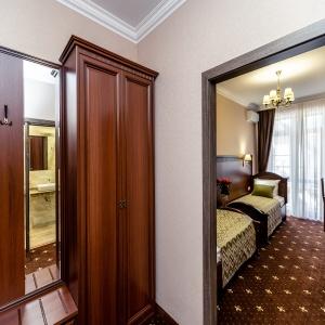 Hotel Yuzhnye Nochi