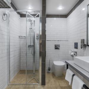 Hotel X-Room