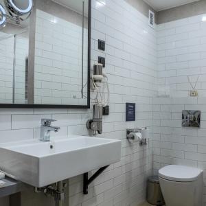 Hotel X-Room